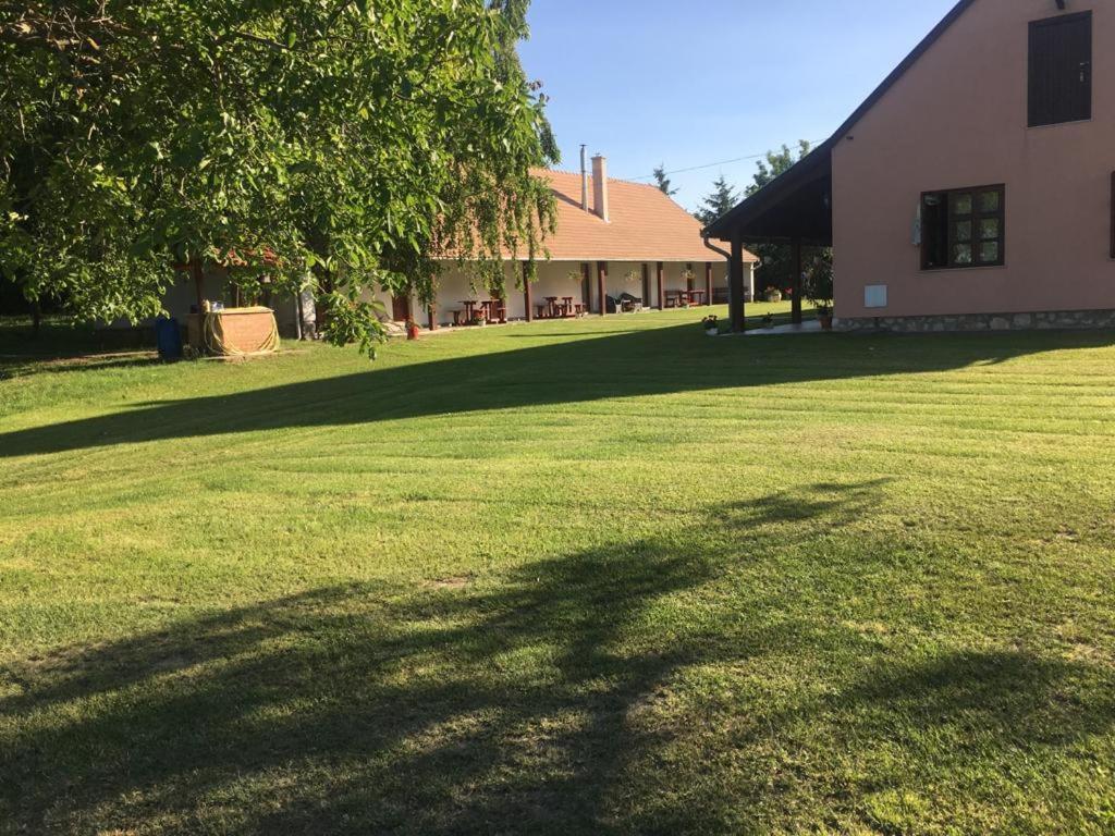 Vadaspuszta Vendeghaz Csatka Zewnętrze zdjęcie