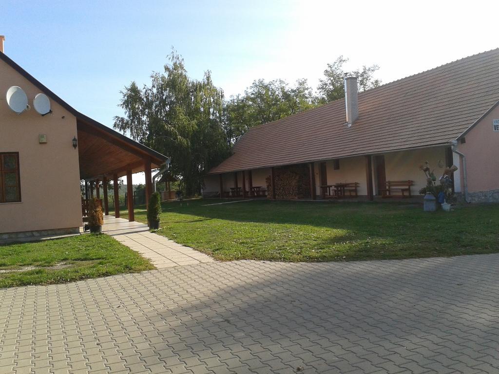 Vadaspuszta Vendeghaz Csatka Zewnętrze zdjęcie